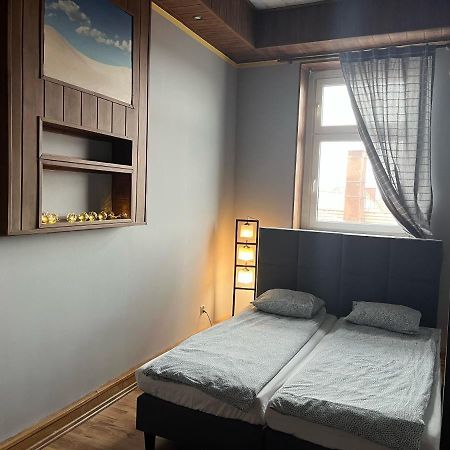 Apartament Centrum-Zwyciestwa กลีวิตเซ ภายนอก รูปภาพ